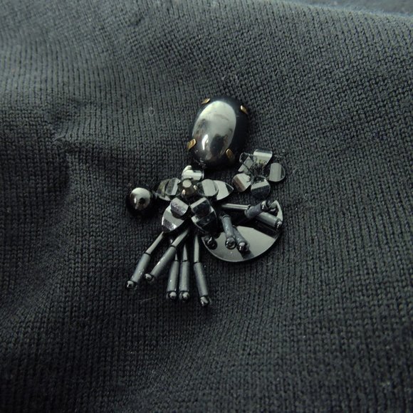 Escada black V-neck jewel embellished Virgin Wool sweater top size M made Italy - Picture 11 of 13